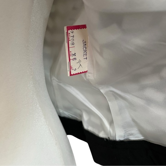 Vintage David Warren Saks Fifth Avenue Size M Black White Structured Bow Jacket - Picture 12 of 12